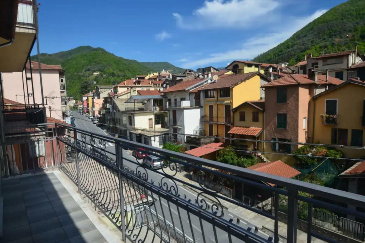 Apartament La Casa Di Gb Pieve di Teco Zewnętrze zdjęcie
